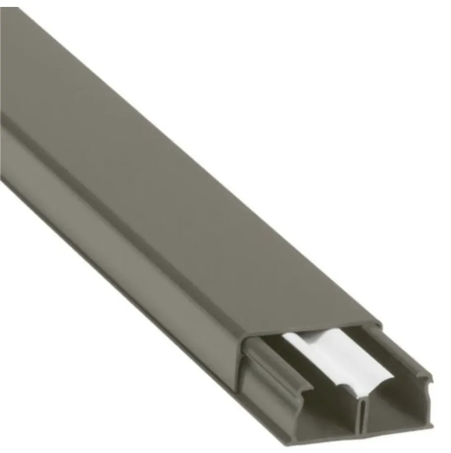 Moulure 40×16 mm — 2 compartiments — L 2,1 m — marron — image 1