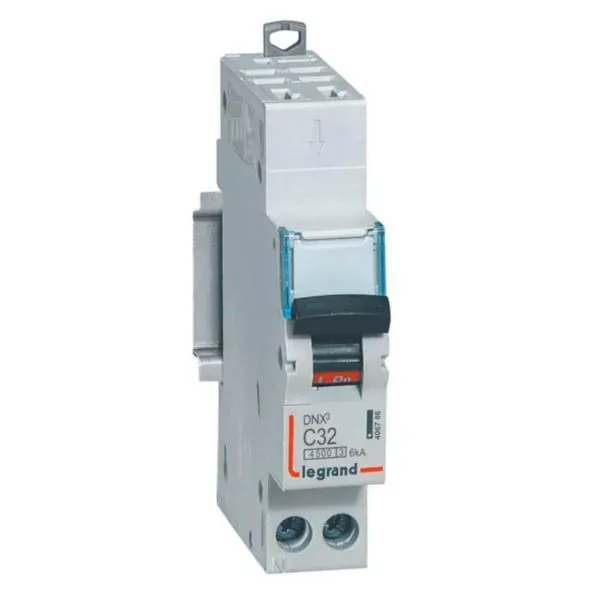 DNX3 4500 — Disjoncteur 1P+N 32 A Courbe C — auto/vis — image 1