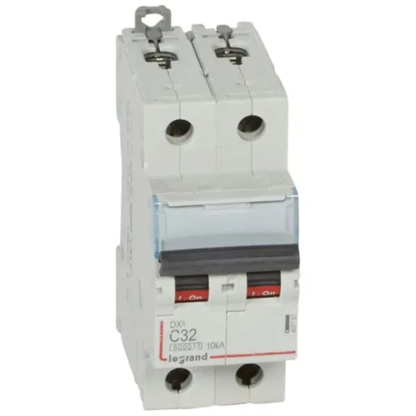 DX3 6000 — Disjoncteur 2P 32 A Courbe C — Connexion vis — 1 rangée × 2 modules — image 1