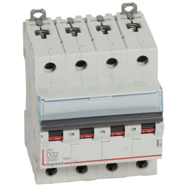 DX³ 6000 — Disjoncteur 4P 32 A courbe D — 10 kA — image 1