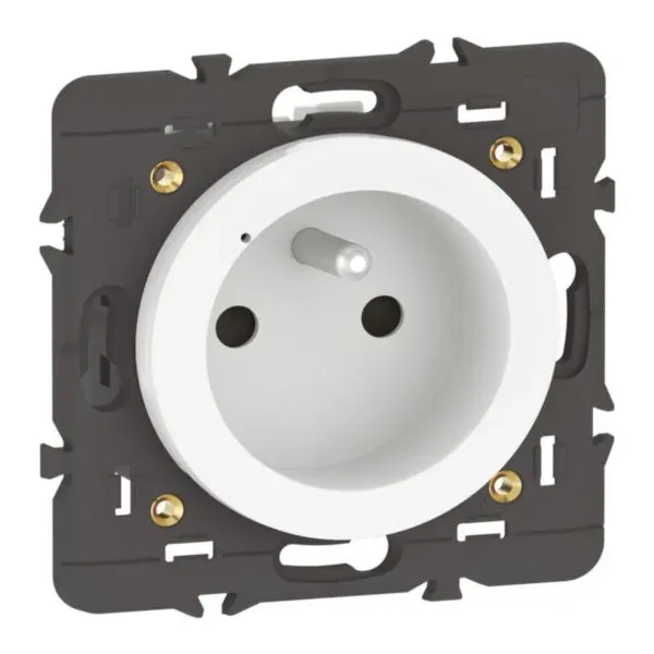 Prise connectée 16 A 2P+T — mesure et suivi de consommation — image 1